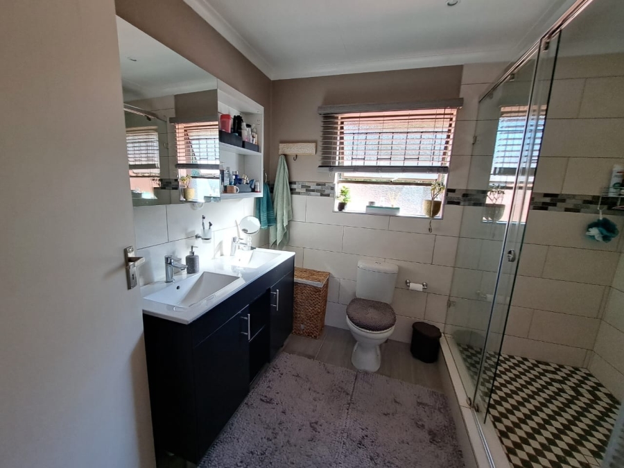 4 Bedroom Property for Sale in Cashan North West